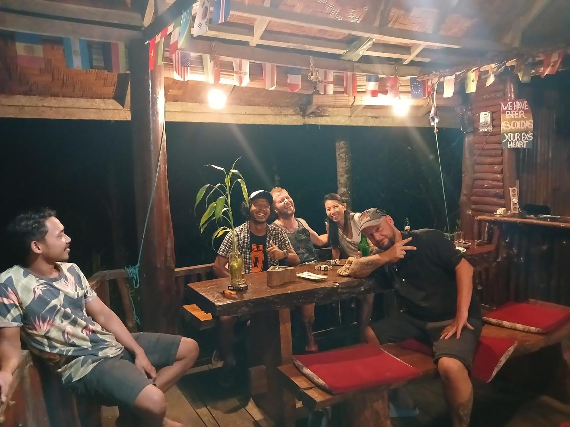 Batu Kapal Guest House Bukit Lawang Extérieur photo