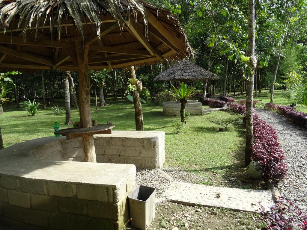 Batu Kapal Guest House Bukit Lawang Extérieur photo